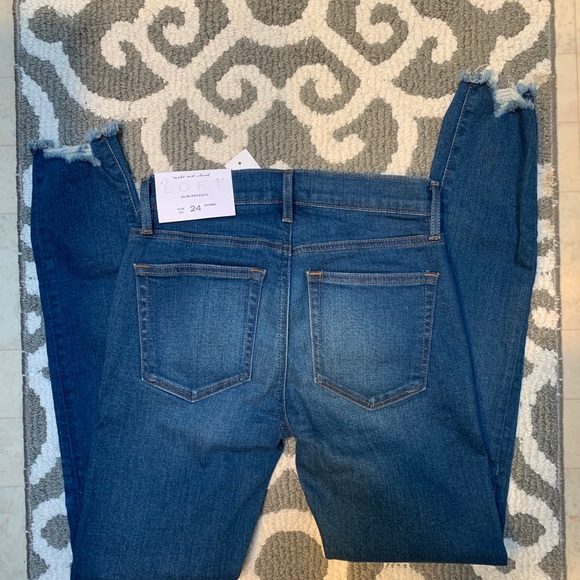 NWT Loft Skinny Jeans - Picture 6 of 9